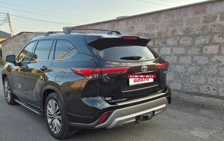 Toyota Highlander, 2021 год, 6 700 000 рублей, 12 фотография