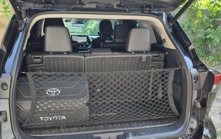 Toyota Highlander, 2021 год, 6 700 000 рублей, 18 фотография