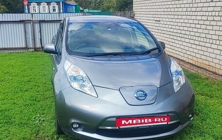 Nissan Leaf I, 2013 год, 769 800 рублей, 2 фотография