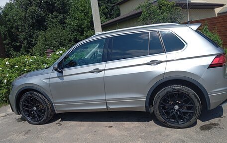 Volkswagen Tiguan II, 2020 год, 2 900 000 рублей, 6 фотография