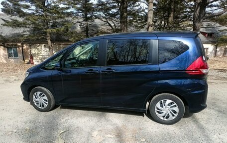 Honda Freed II, 2021 год, 1 750 000 рублей, 3 фотография