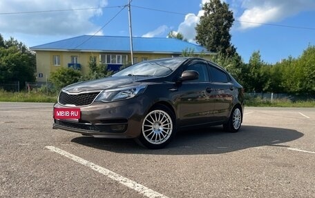 KIA Rio III рестайлинг, 2015 год, 910 000 рублей, 1 фотография