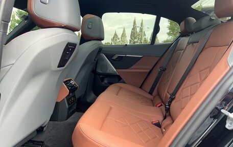 BMW 5 серия, 2025 год, 7 430 000 рублей, 14 фотография