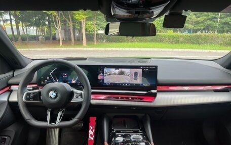 BMW 5 серия, 2025 год, 7 430 000 рублей, 9 фотография
