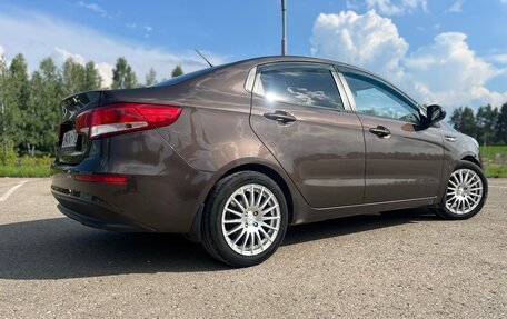 KIA Rio III рестайлинг, 2015 год, 910 000 рублей, 7 фотография