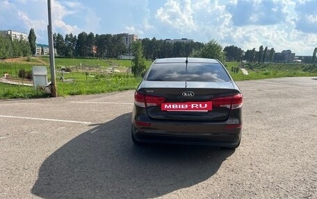 KIA Rio III рестайлинг, 2015 год, 910 000 рублей, 6 фотография