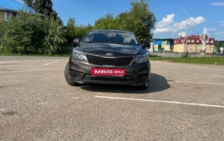 KIA Rio III рестайлинг, 2015 год, 910 000 рублей, 2 фотография