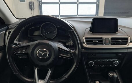 Mazda 3, 2017 год, 1 600 000 рублей, 11 фотография