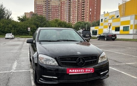 Mercedes-Benz C-Класс, 2010 год, 1 100 000 рублей, 4 фотография
