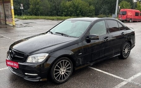 Mercedes-Benz C-Класс, 2010 год, 1 100 000 рублей, 5 фотография