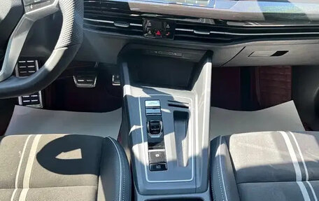Volkswagen Golf VIII, 2022 год, 2 150 000 рублей, 9 фотография