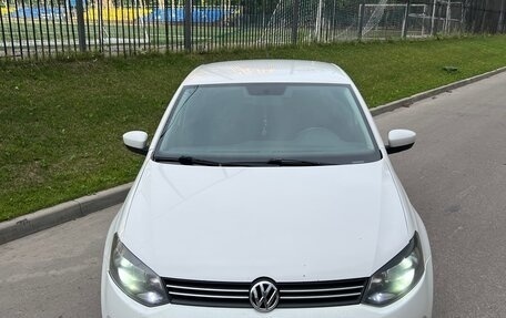 Volkswagen Polo VI (EU Market), 2013 год, 699 000 рублей, 3 фотография