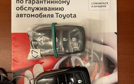 Toyota Camry, 2017 год, 2 200 000 рублей, 15 фотография
