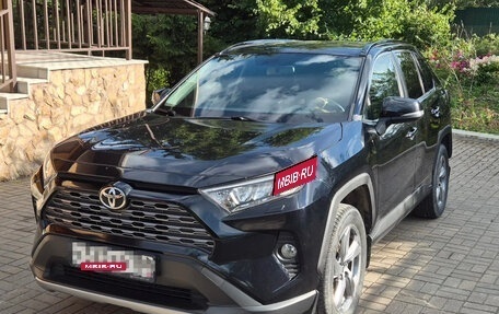 Toyota RAV4, 2021 год, 3 690 000 рублей, 4 фотография