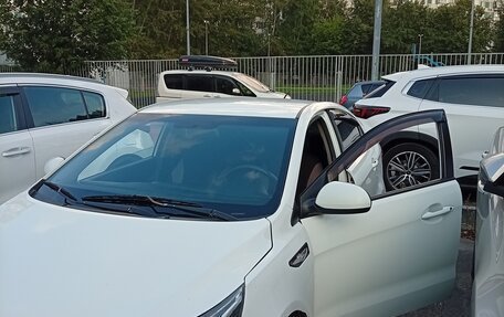 KIA Rio III рестайлинг, 2012 год, 550 000 рублей, 2 фотография