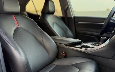 Toyota Camry, 2021 год, 3 100 000 рублей, 13 фотография