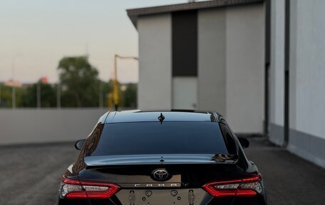 Toyota Camry, 2021 год, 3 100 000 рублей, 5 фотография