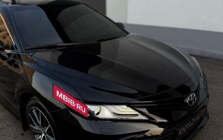 Toyota Camry, 2021 год, 3 100 000 рублей, 10 фотография