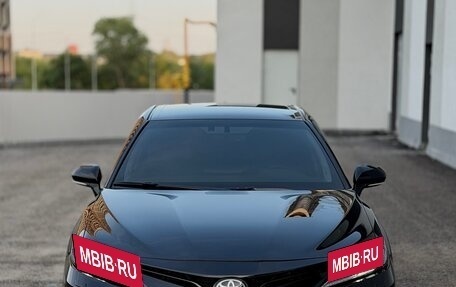 Toyota Camry, 2021 год, 3 100 000 рублей, 2 фотография