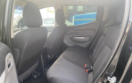 Mitsubishi L200 IV рестайлинг, 2015 год, 2 350 000 рублей, 10 фотография