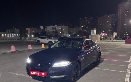 Jaguar XF II, 2016 год, 1 300 000 рублей, 3 фотография