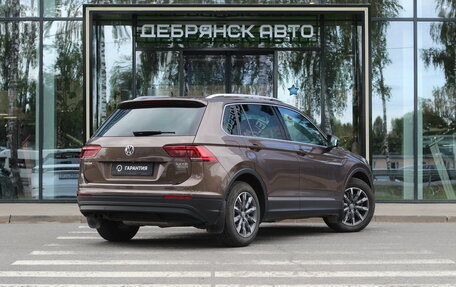 Volkswagen Tiguan II, 2017 год, 2 900 000 рублей, 3 фотография