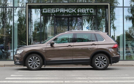 Volkswagen Tiguan II, 2017 год, 2 900 000 рублей, 2 фотография