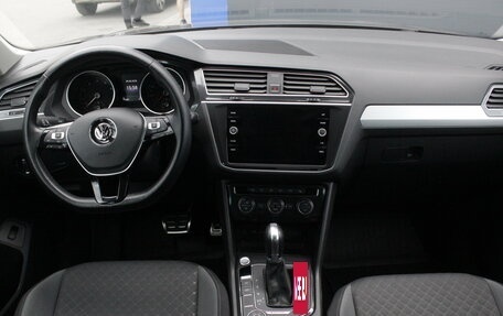 Volkswagen Tiguan II, 2017 год, 2 900 000 рублей, 7 фотография