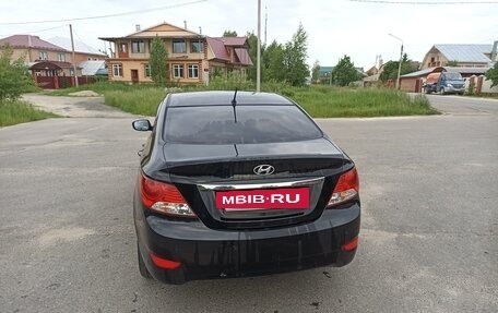 Hyundai Solaris II рестайлинг, 2012 год, 800 000 рублей, 2 фотография