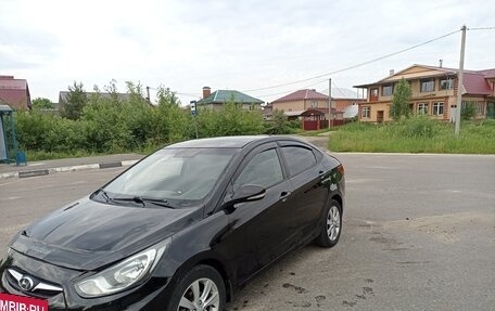 Hyundai Solaris II рестайлинг, 2012 год, 800 000 рублей, 3 фотография