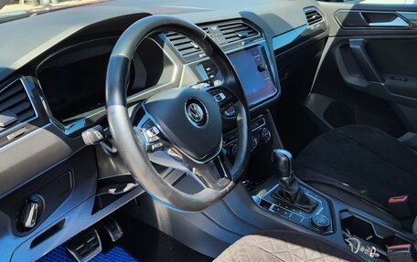 Volkswagen Tiguan II, 2018 год, 3 150 000 рублей, 12 фотография