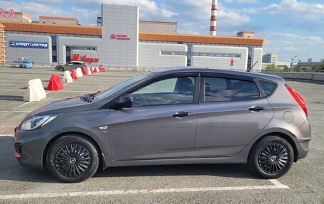 Hyundai Solaris II рестайлинг, 2014 год, 780 000 рублей, 4 фотография