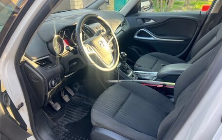 Opel Zafira C рестайлинг, 2013 год, 830 000 рублей, 8 фотография