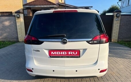 Opel Zafira C рестайлинг, 2013 год, 830 000 рублей, 5 фотография