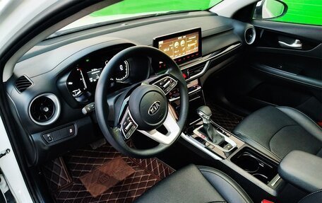 KIA K3, 2022 год, 1 650 000 рублей, 13 фотография