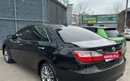 Toyota Camry, 2015 год, 1 690 000 рублей, 3 фотография