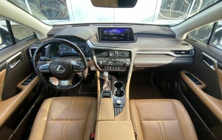 Lexus RX IV рестайлинг, 2018 год, 5 990 000 рублей, 10 фотография