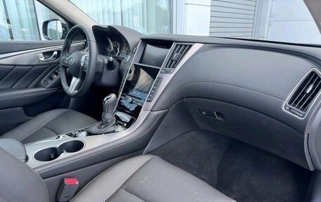 Infiniti Q50 I рестайлинг, 2022 год, 4 100 000 рублей, 8 фотография