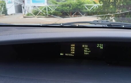 Toyota Prius, 2012 год, 1 300 000 рублей, 10 фотография