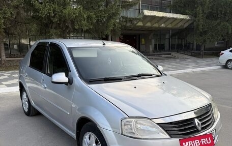 Renault Logan I, 2013 год, 390 000 рублей, 3 фотография