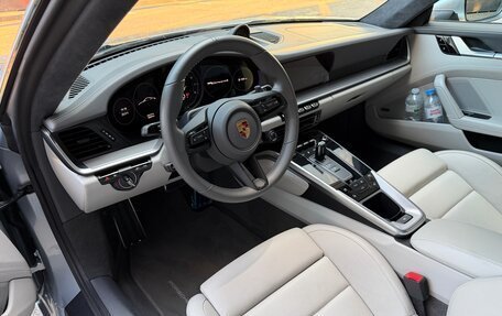 Porsche 911, 2020 год, 16 000 000 рублей, 10 фотография