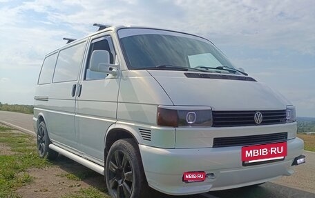 Volkswagen Transporter T4, 2000 год, 900 000 рублей, 2 фотография