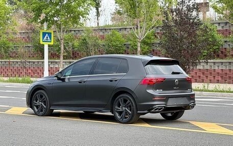 Volkswagen Golf VIII, 2023 год, 2 005 000 рублей, 6 фотография