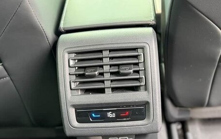 Volkswagen Golf VIII, 2023 год, 2 005 000 рублей, 11 фотография