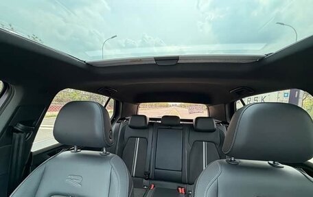 Volkswagen Golf VIII, 2023 год, 2 005 000 рублей, 13 фотография
