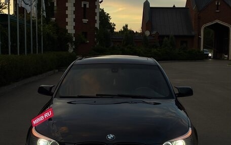 BMW 5 серия, 2004 год, 1 300 000 рублей, 2 фотография