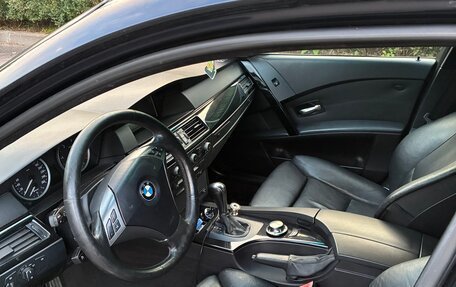 BMW 5 серия, 2004 год, 1 300 000 рублей, 18 фотография