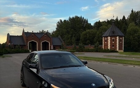 BMW 5 серия, 2004 год, 1 300 000 рублей, 10 фотография