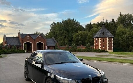 BMW 5 серия, 2004 год, 1 300 000 рублей, 29 фотография