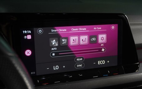 Volkswagen Golf VIII, 2020 год, 2 859 000 рублей, 18 фотография